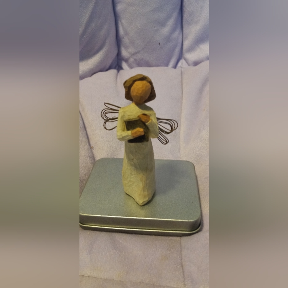 Willow Tree angel of learning